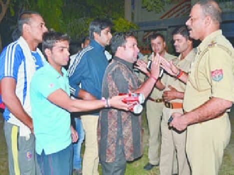 meerut college wine matter